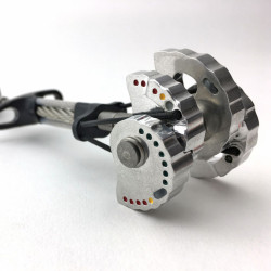 Offset Master Cam 4/5 - Red/Black